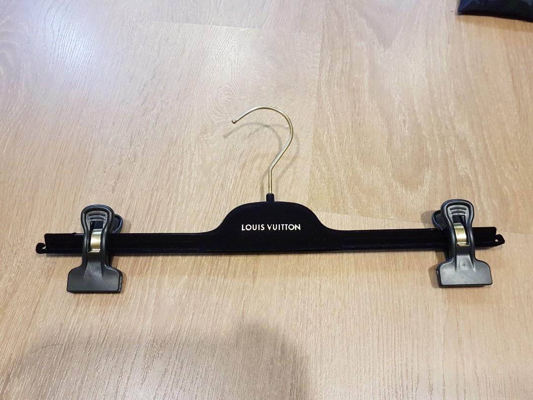 louis vuitton hanger