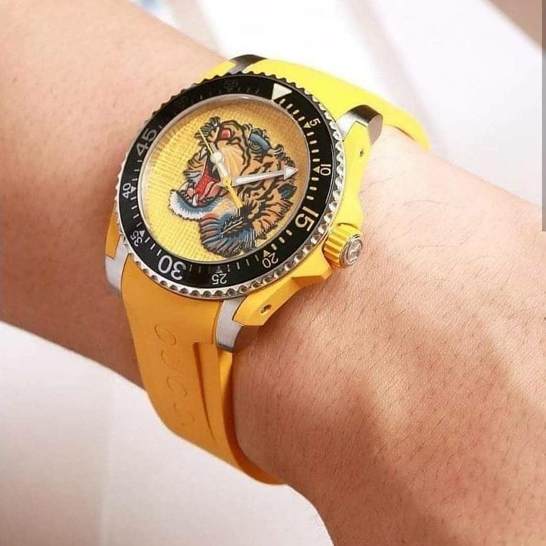 gucci dive watch tiger