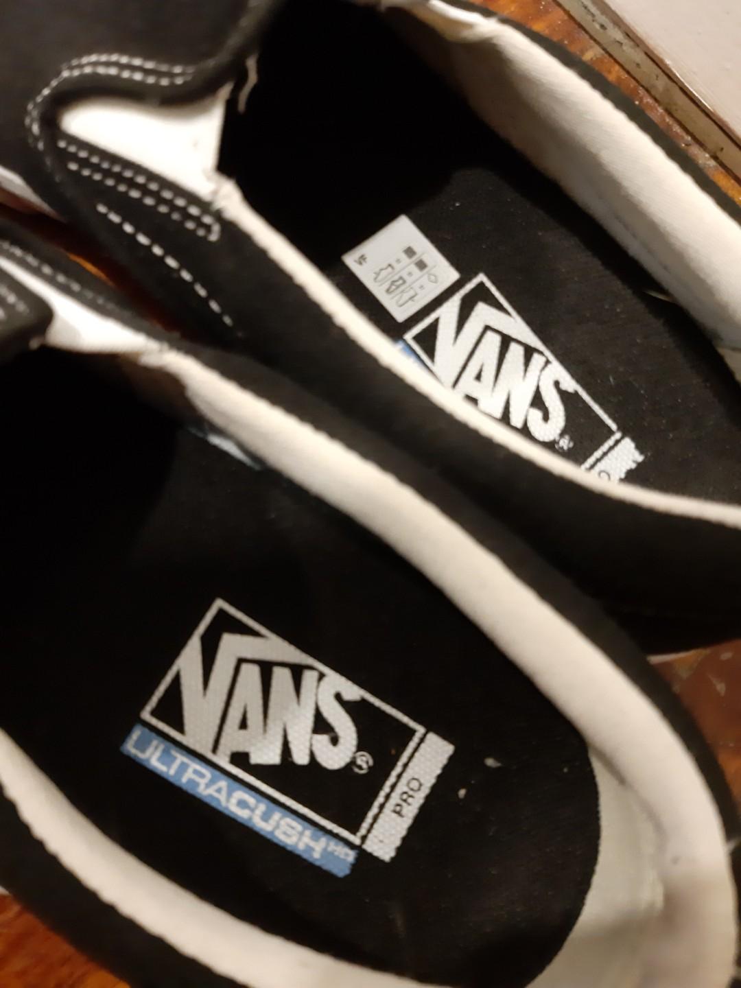Vans Slip Ons Ultracush Lite, Men's Fashion, Footwear, Sneakers on Carousell