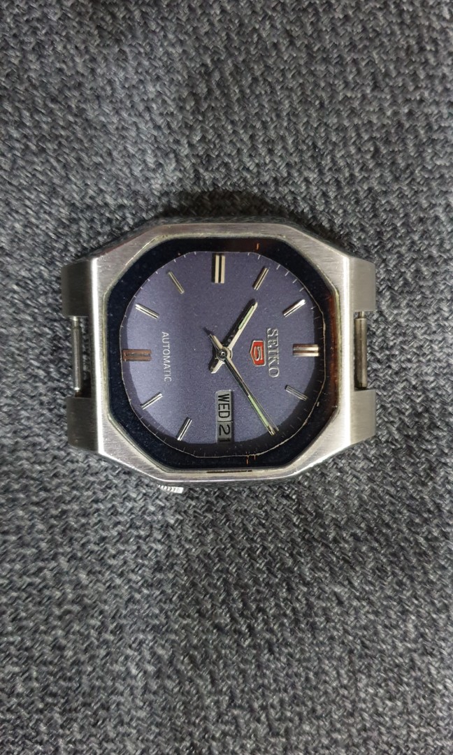 Vintage Seiko 5 Automatic Japan Men S Watch Pre Owned Vintage Collectibles Vintage Watches Jewelry On Carousell