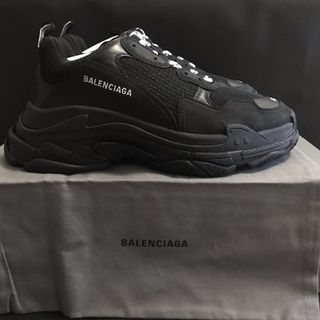 balenciaga triple s all black