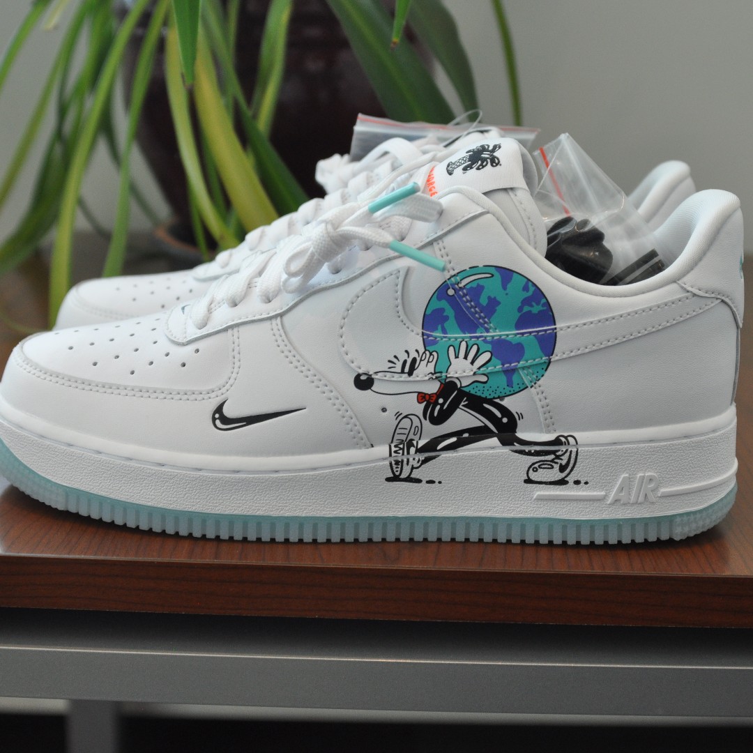 air force 1 earth day on feet