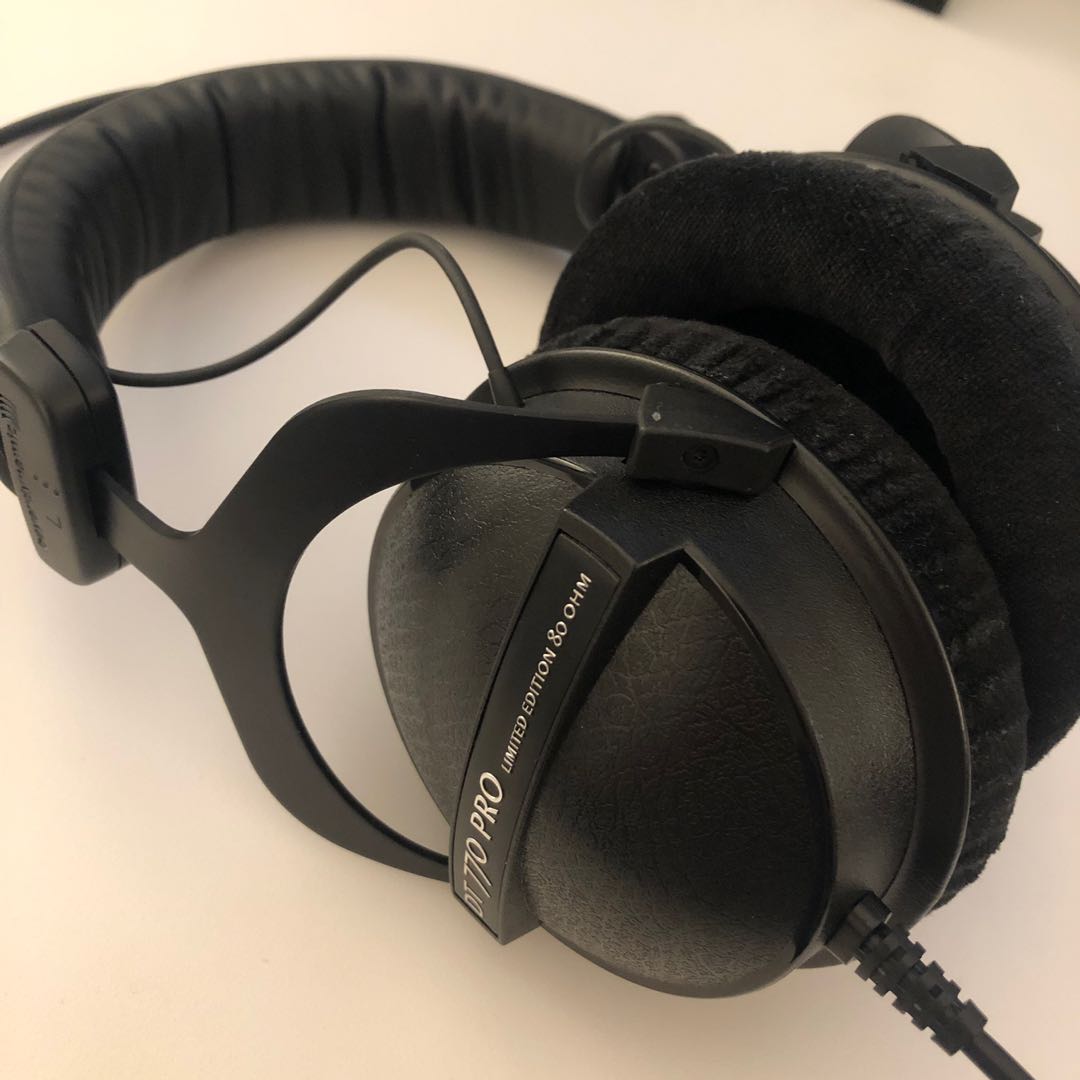 Beyerdynamic DT 770 Pro 80 Ohm Limited Edition Black LE