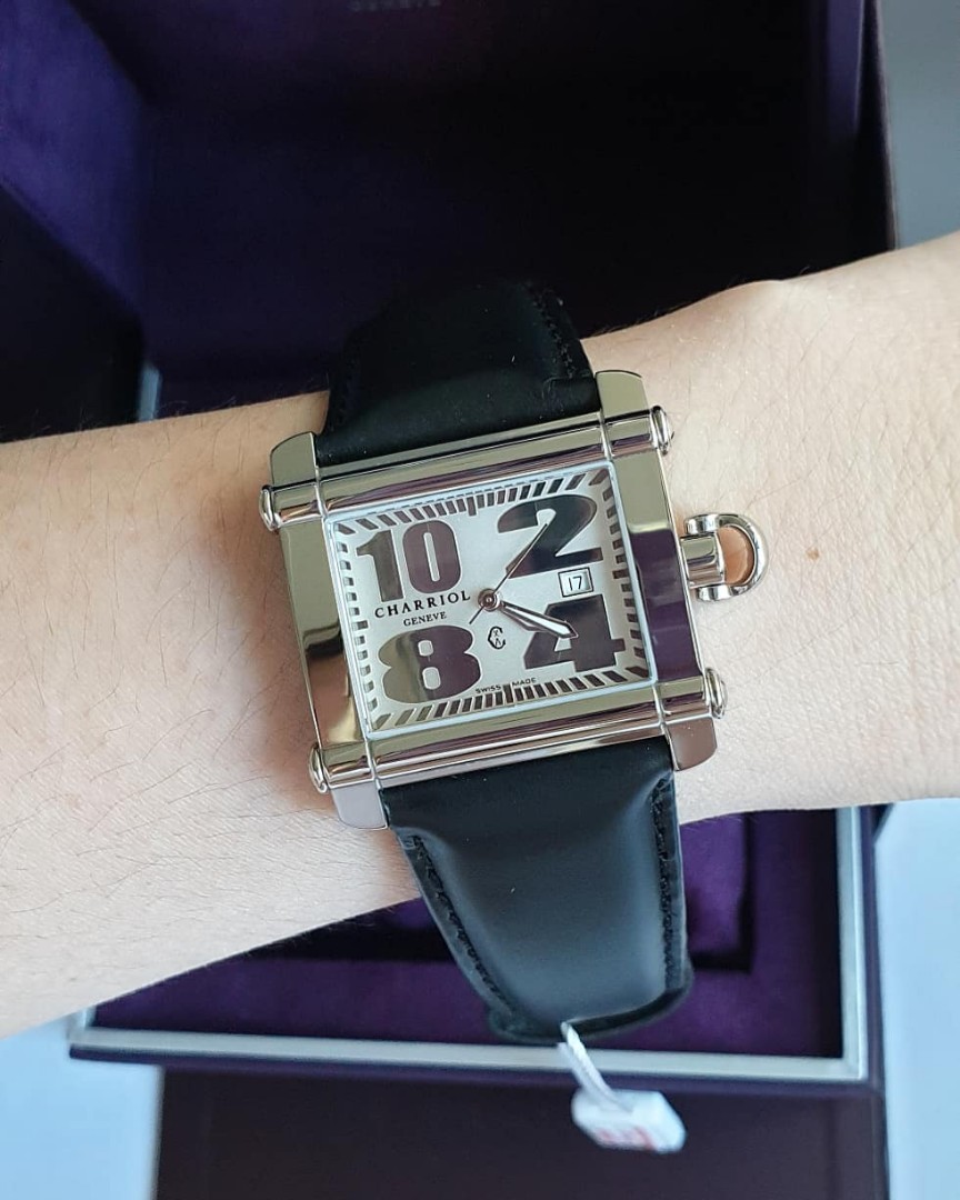 BIG SALE Authentic CHARRIOL Actor Silver Dial Black Leather Strap Swiss Quartz Watch BRAND NEW