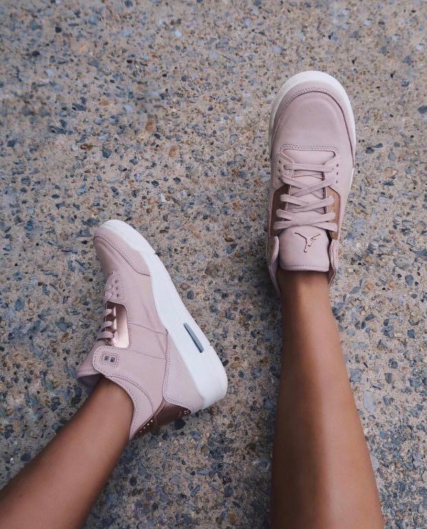 Air jordan 3 particle beige on sale