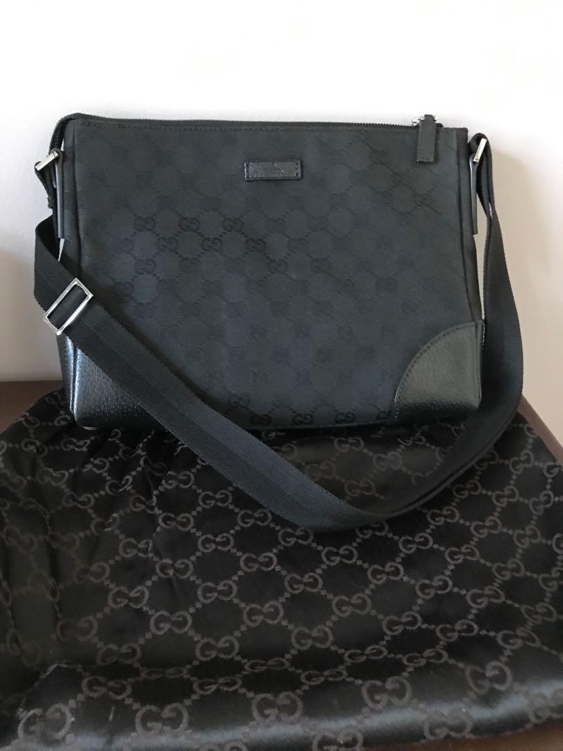Gucci messenger bag, Women's Fashion, Bags & Wallets, Crossbody Bags