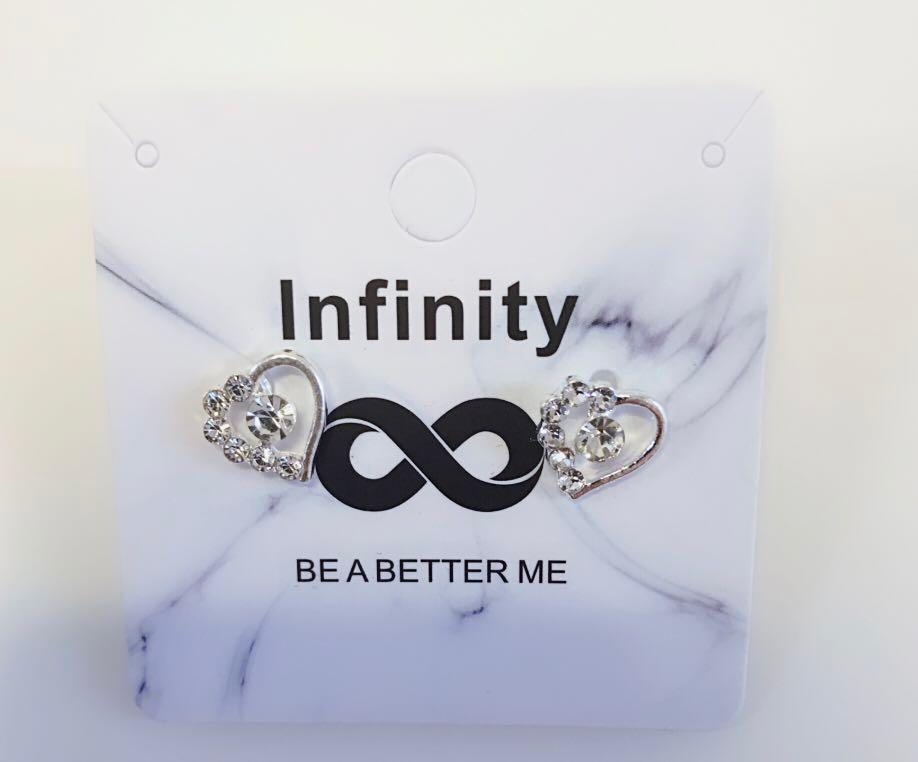 Infinity 002 （分類：飾物及配件）位於 Hong Kong。 由 supergogogo 提交（商品編號 224233147，圖片 1）。簡介： 九龍區面交。