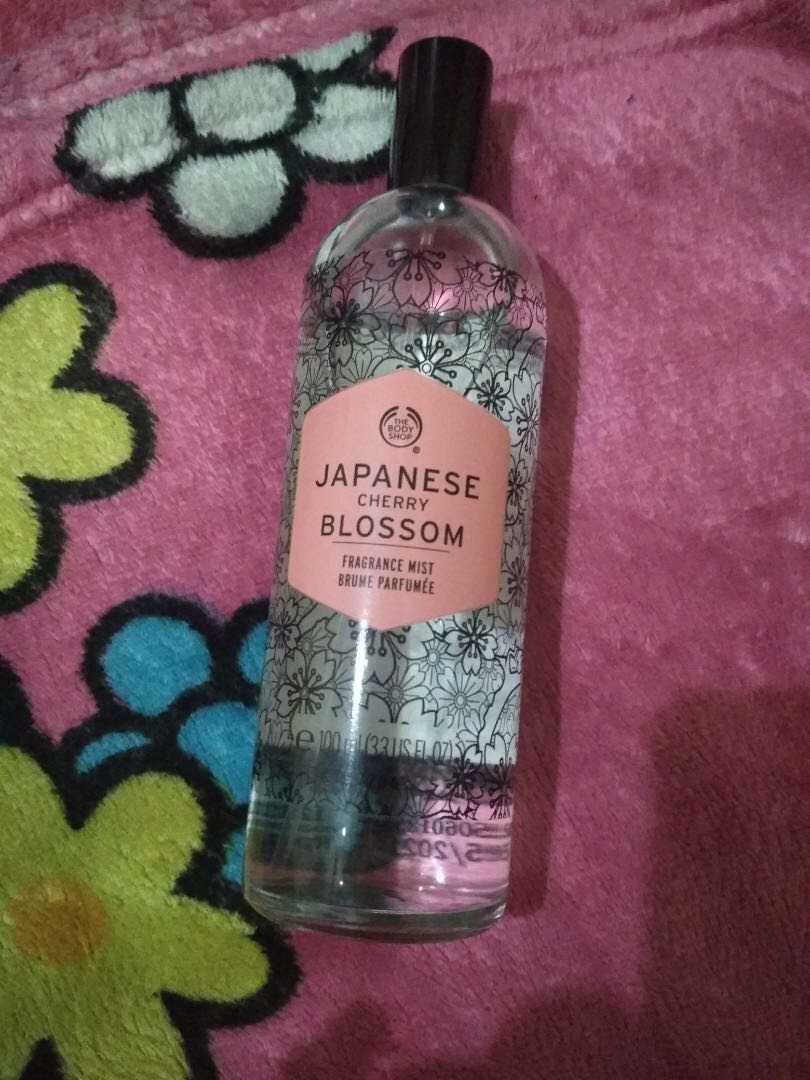 Japanese cherry blossom mist the body shop, Kesehatan & Kecantikan