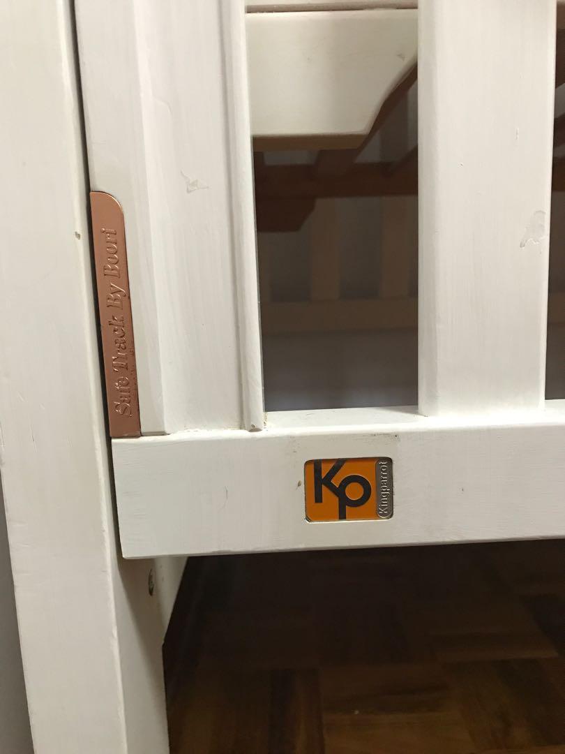 Boori king on sale parrot cot
