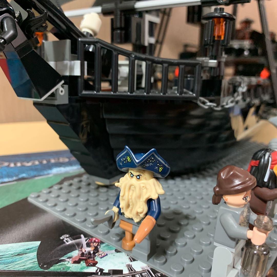  Lego Davy Jones Mini Figure Captain of the black Pearl ,  Pirrates of the Caribbean : Toys & Games