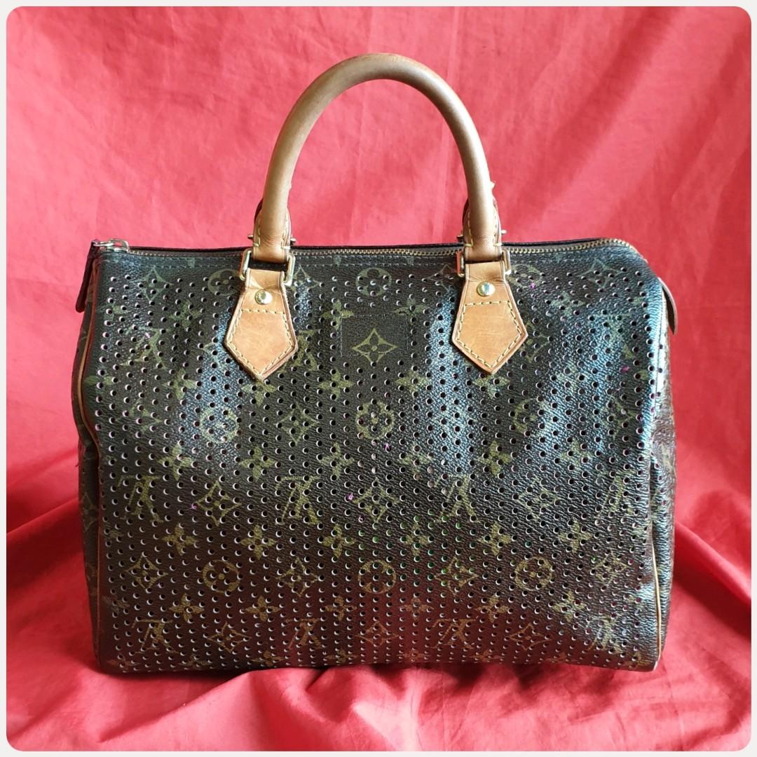 🛑Ltd Ed Louis Vuitton Fuchsia Perforated Speedy 30 Boston Bag, Luxury,  Bags & Wallets on Carousell