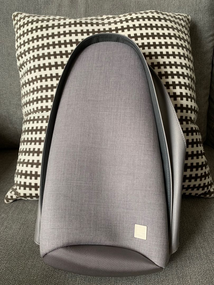 moshi tego crossbody sling
