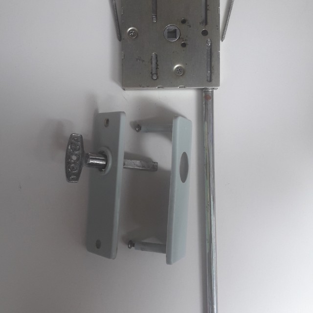 PVC bifold door lock Toilet Handle YTL Bathroom Lock, Everything Else on Carousell