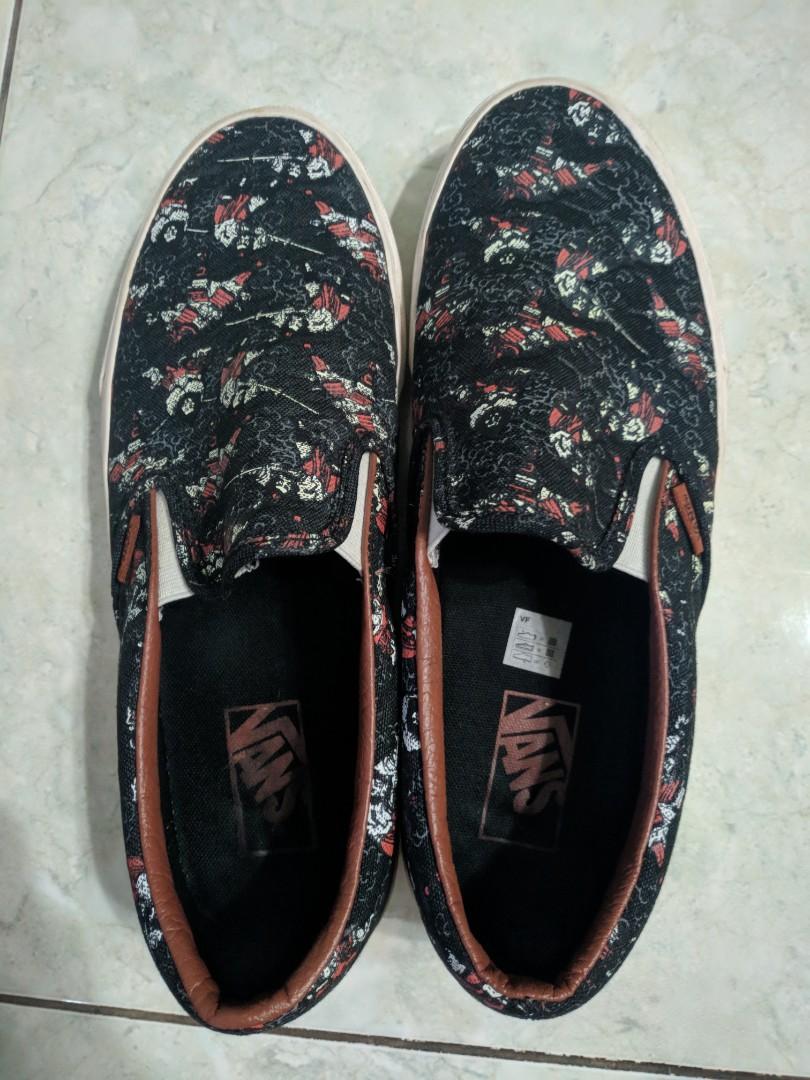 Sepatu Vans Original Classic Slip On Samurai Fesyen Pria Sepatu Sneakers Di Carousell
