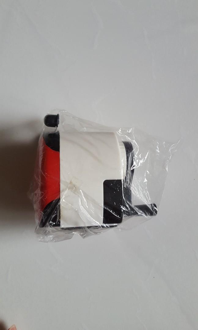 Table sharpener (Category: Craft Supplies & Tools) located in Singapore. Submitted by rebbbbbbb (Listing ID 225764950, Image 9). Description: Green apple sharpener Blue apple sharpener Ladybug sharpener (smaller) $5 ⚠️ SOLD ⚠️.