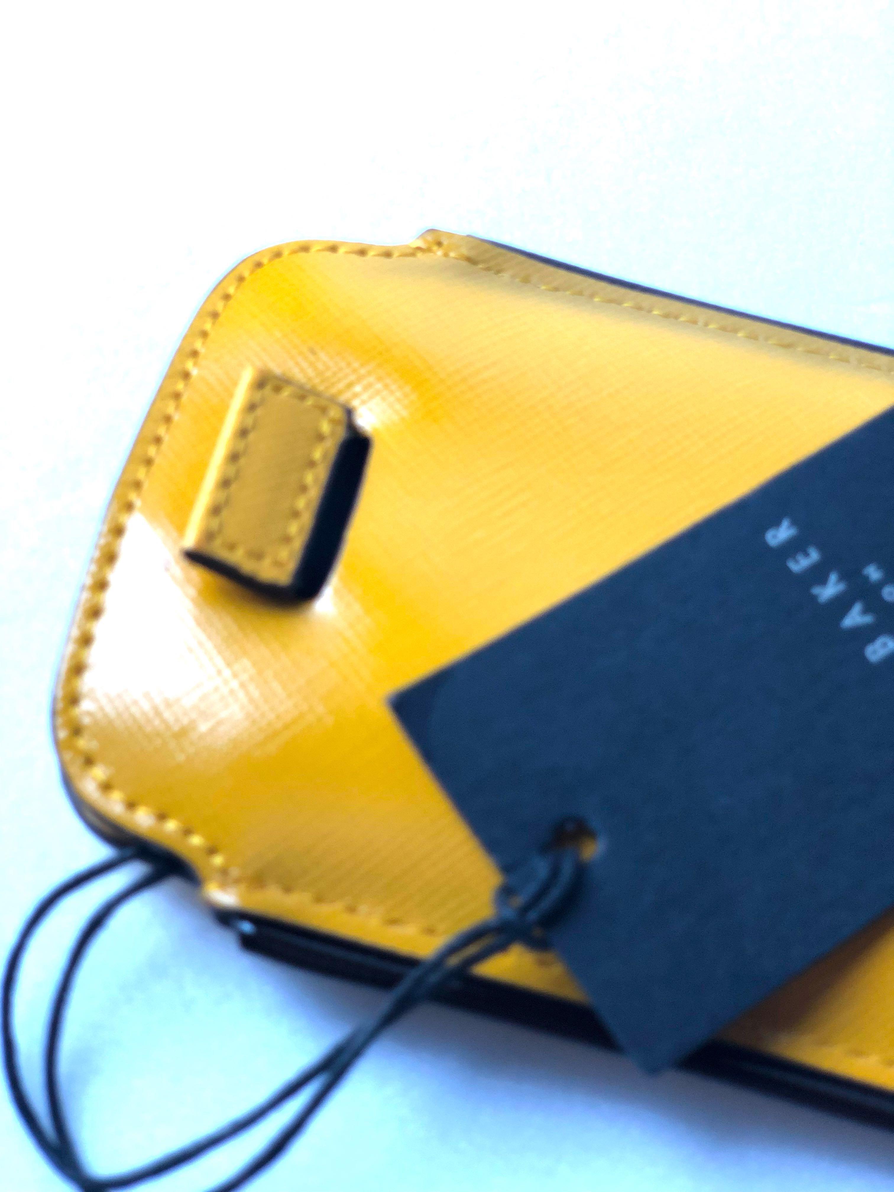 Ted baker 2025 phone pouch