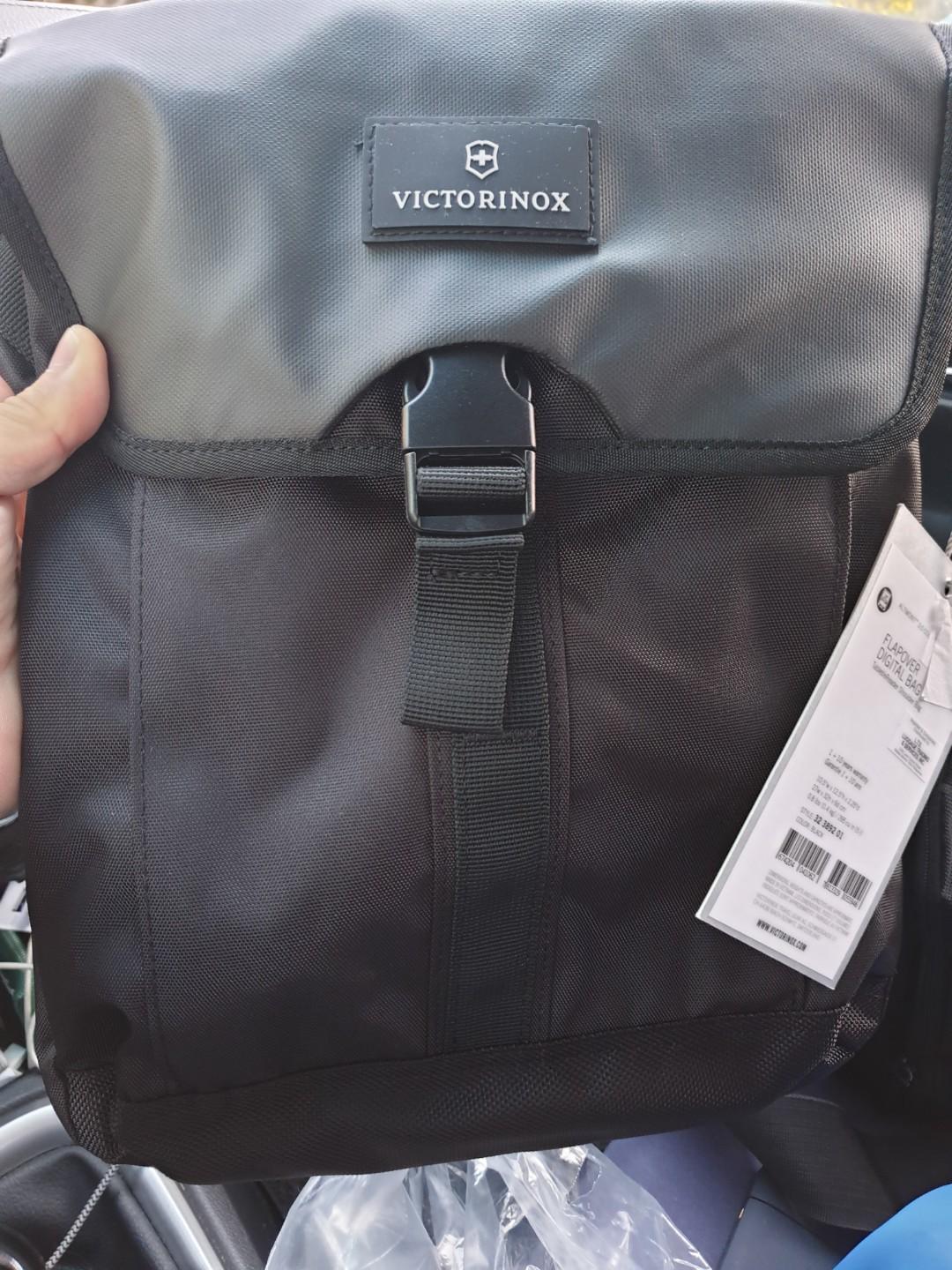 Victorinox Men's Sling Bag, Men's 