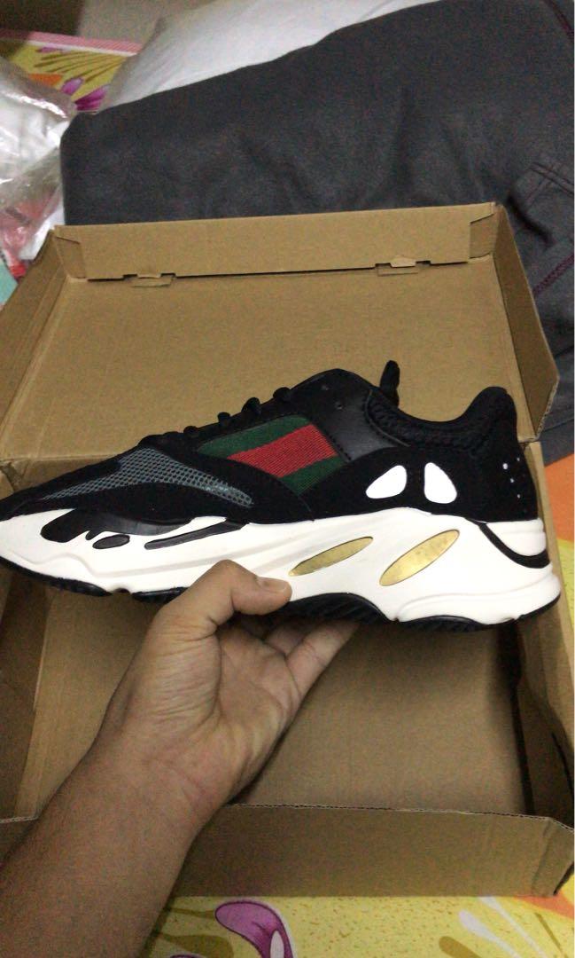 yeezy boost 700 gucci