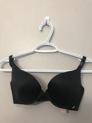 32D Victoria Secret Bra