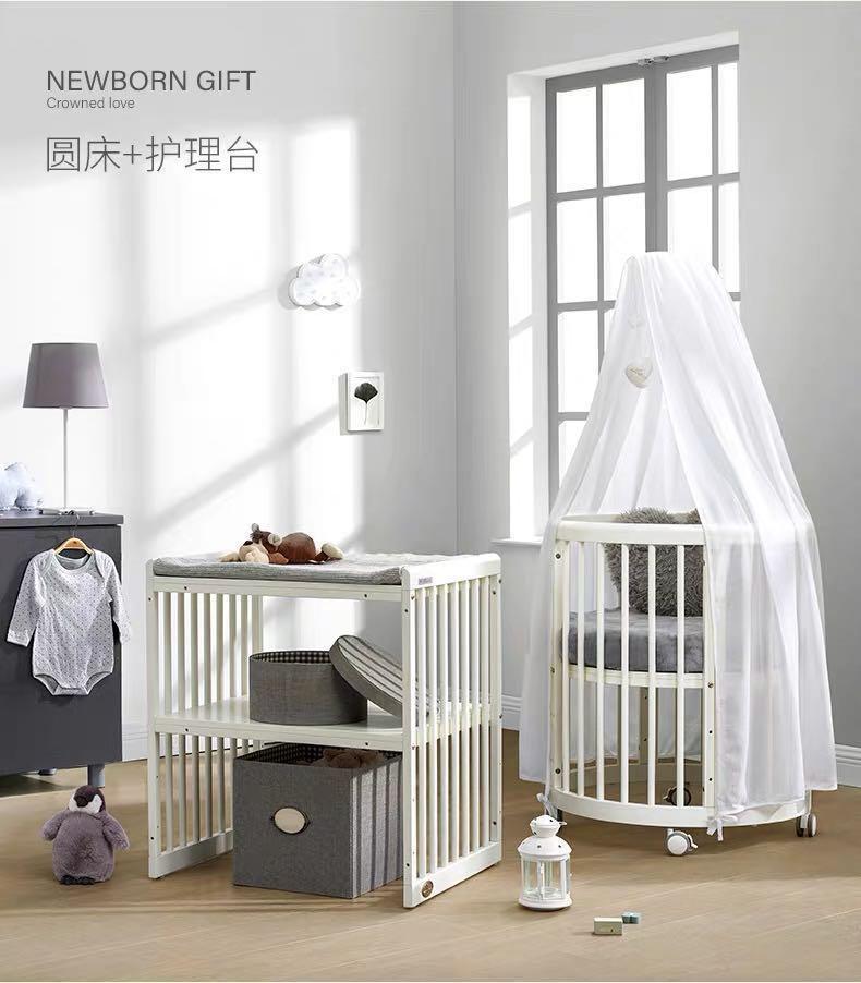 5 in 1 Multipurpose convertible Oval and Round Baby Crib. FREE TWO SETS