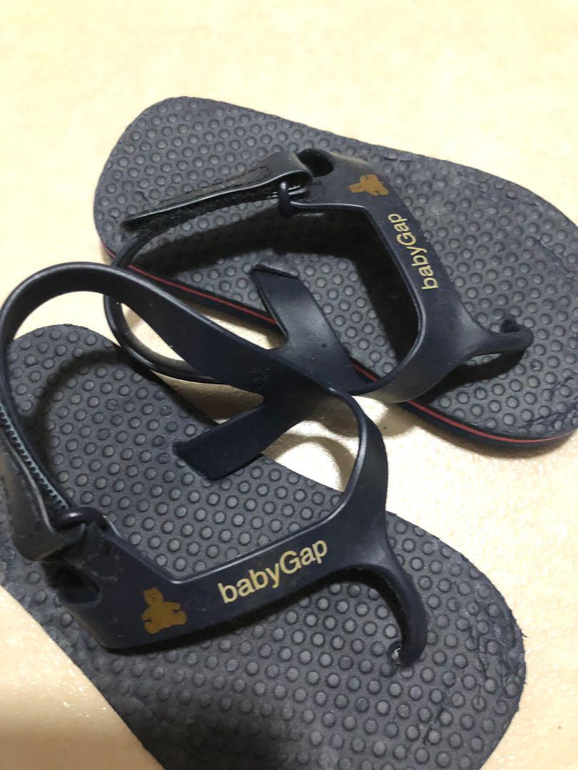 Baby gap slippers top