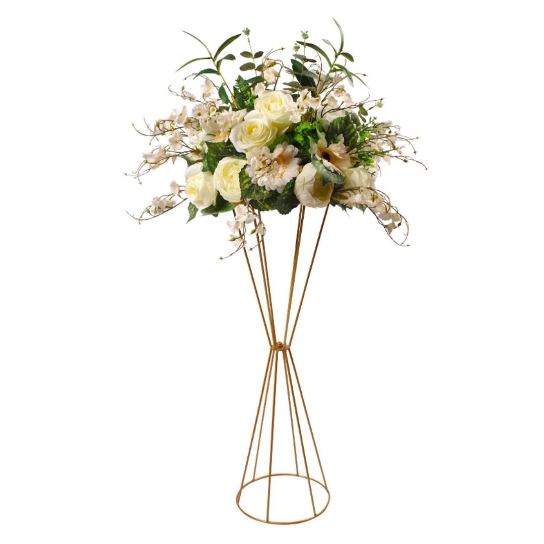 Decorative Flower Bouquet With Stand Perfect For Wedding Events