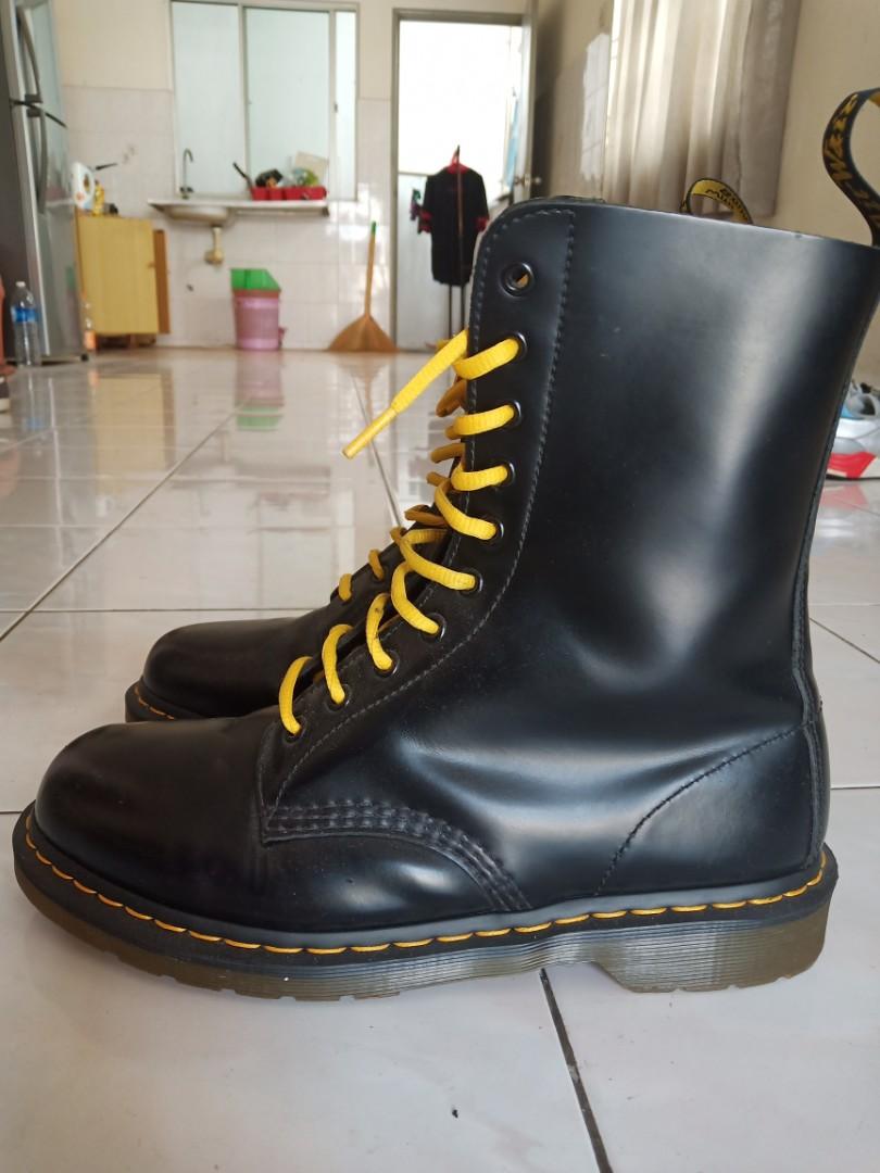 Dr Martens 1496 Men s Fashion Footwear Boots on Carousell