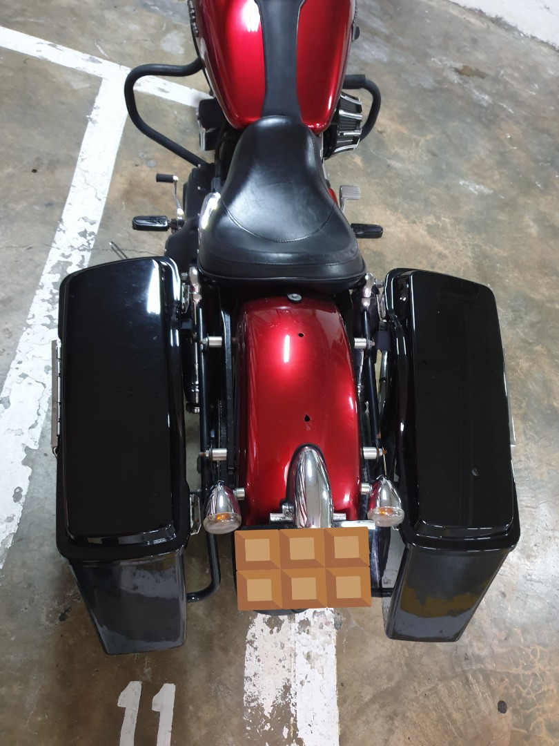 Harley Davidson hard saddle bags, Motorcycles, Motorcycle Accessories