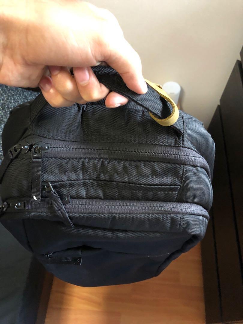 Incase Icon Backpack, Men's Fashion, Bags, Backpacks on Carousell