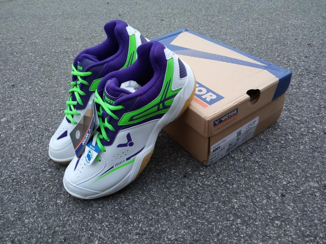 kasut badminton nike