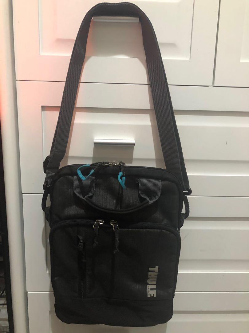 thule cross body bag