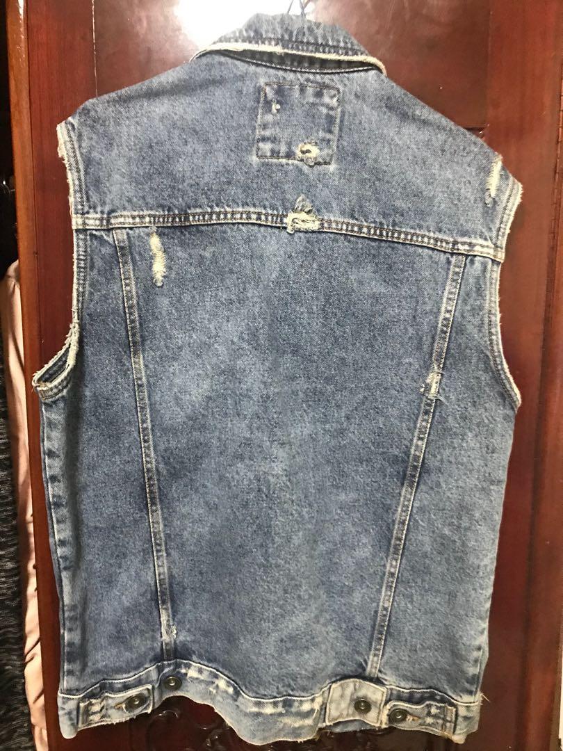 Zara Man Ripped Denim Vest, Men's Fashion, Coats, Jackets and Outerwear ...