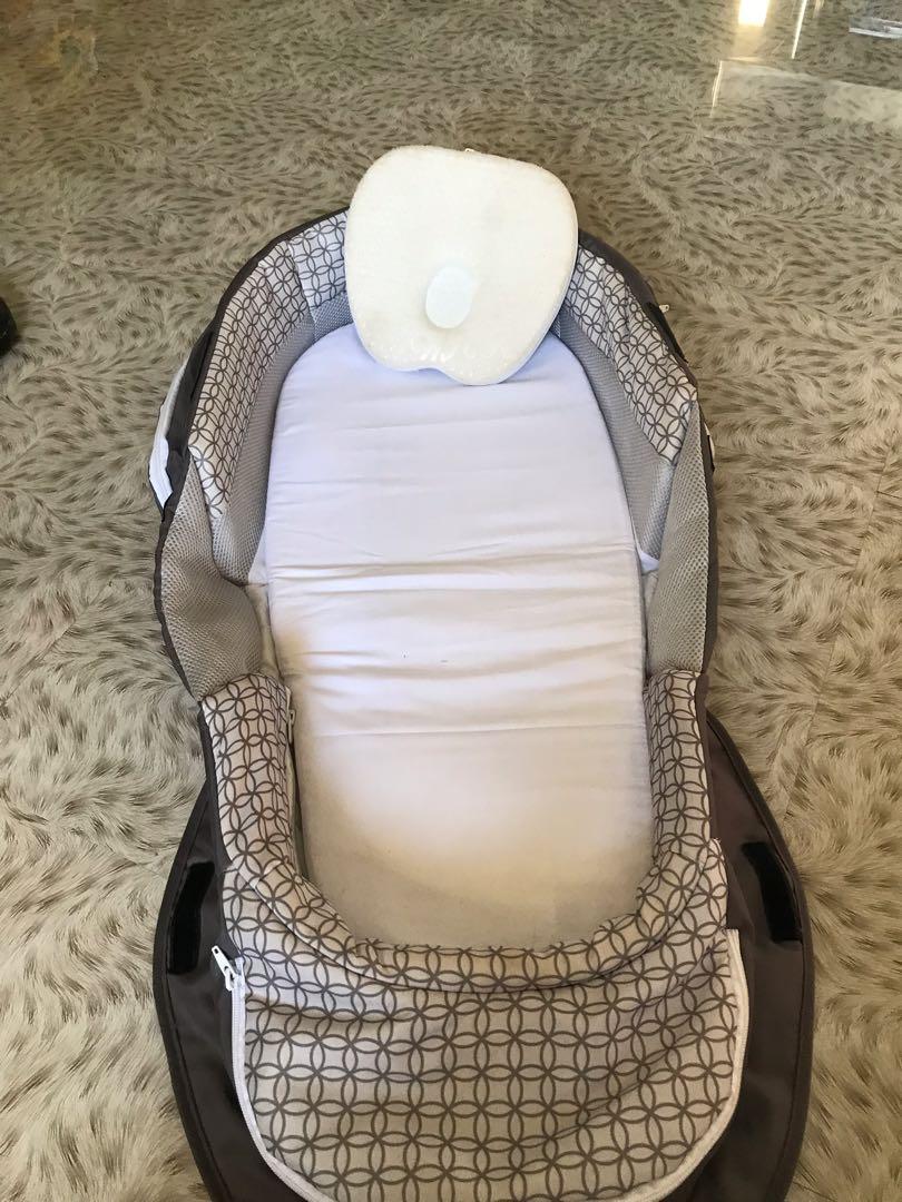 baby delight snuggle nest traveler