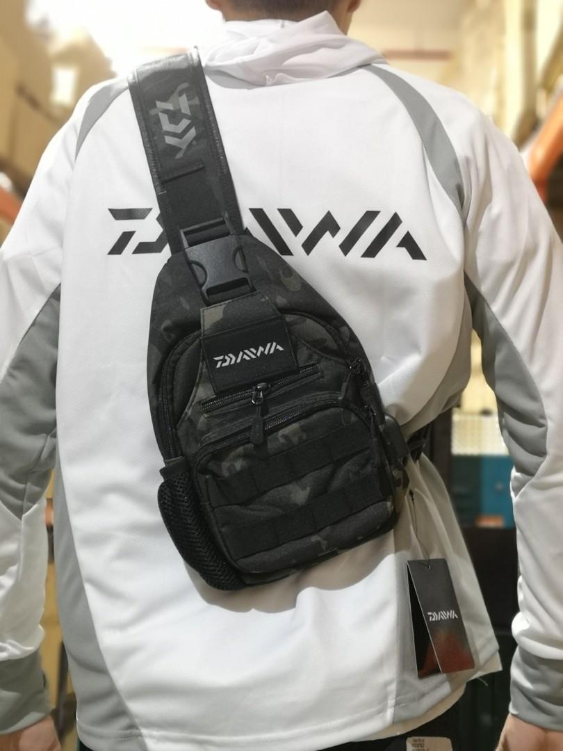 daiwa sling bag