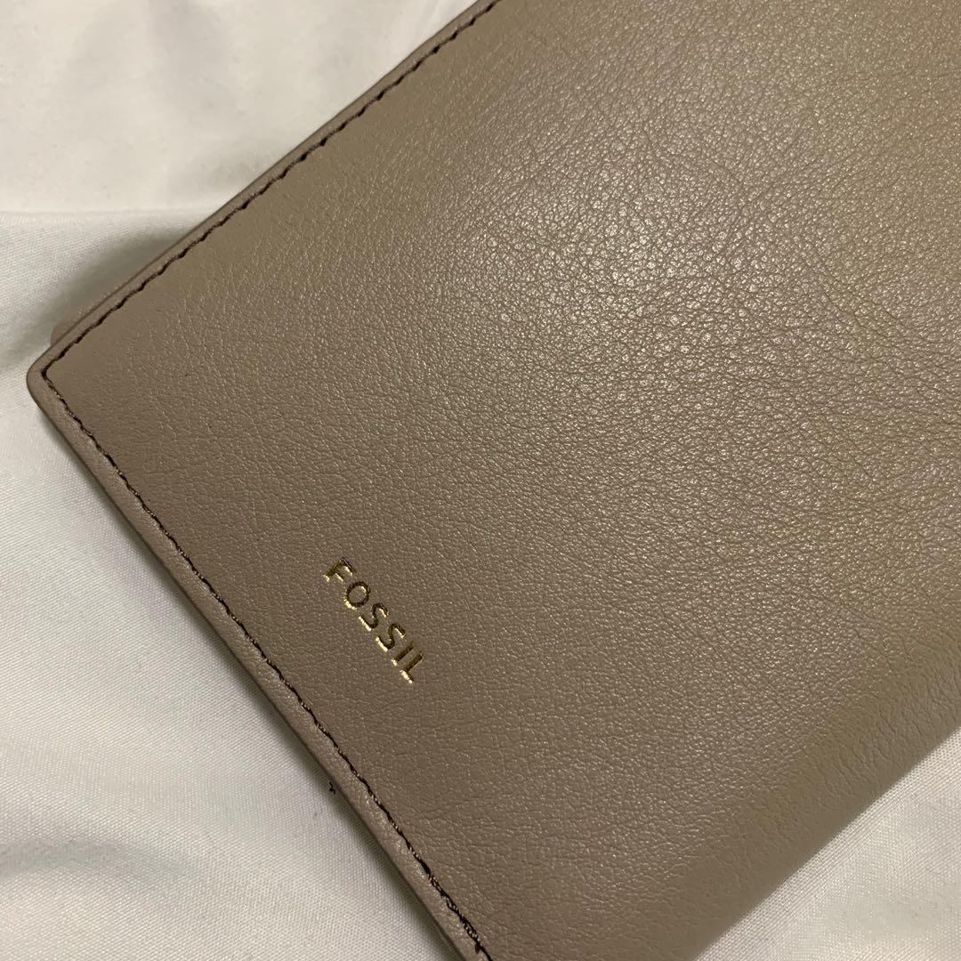 Fossil RFID Passport Case Holder/Wallet, Luxury, Bags & Wallets on