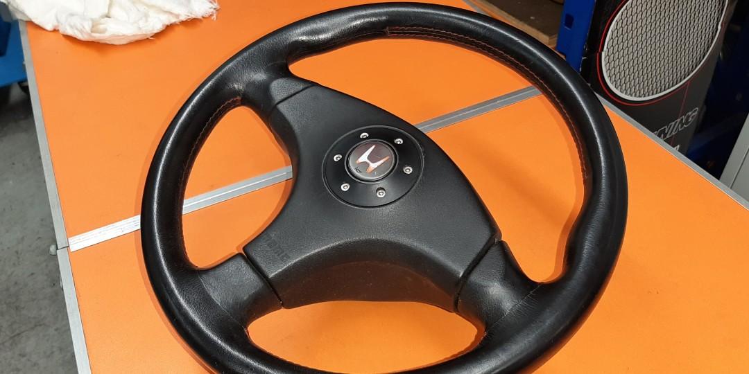 HONDA DC2R MOMO STEERING WHEEL, Car Accessories, Accessories on Carousell