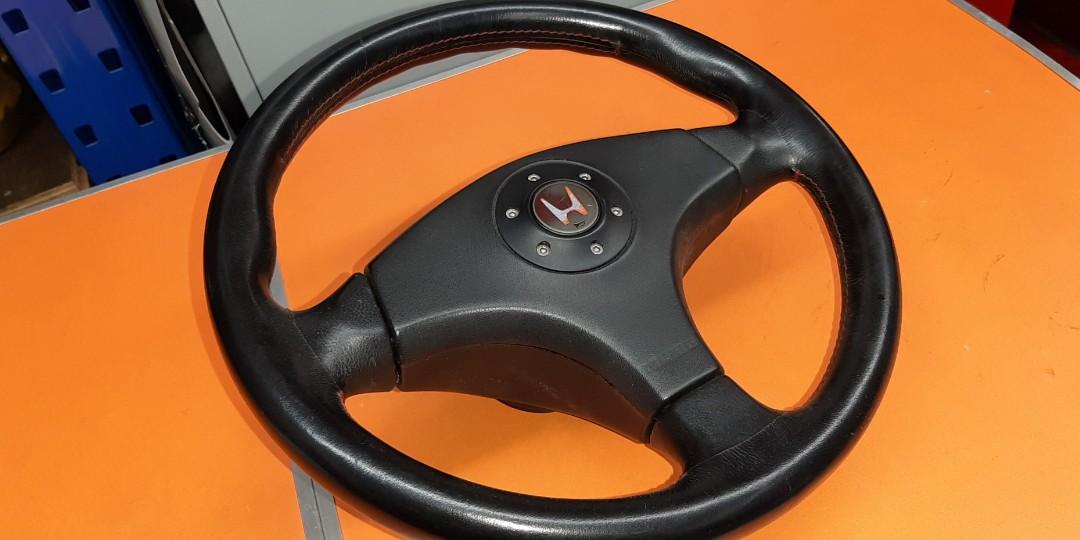 HONDA DC2R MOMO STEERING WHEEL, Car Accessories, Accessories on Carousell