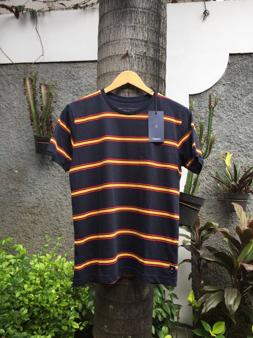 Tira jeans t hotsell shirt