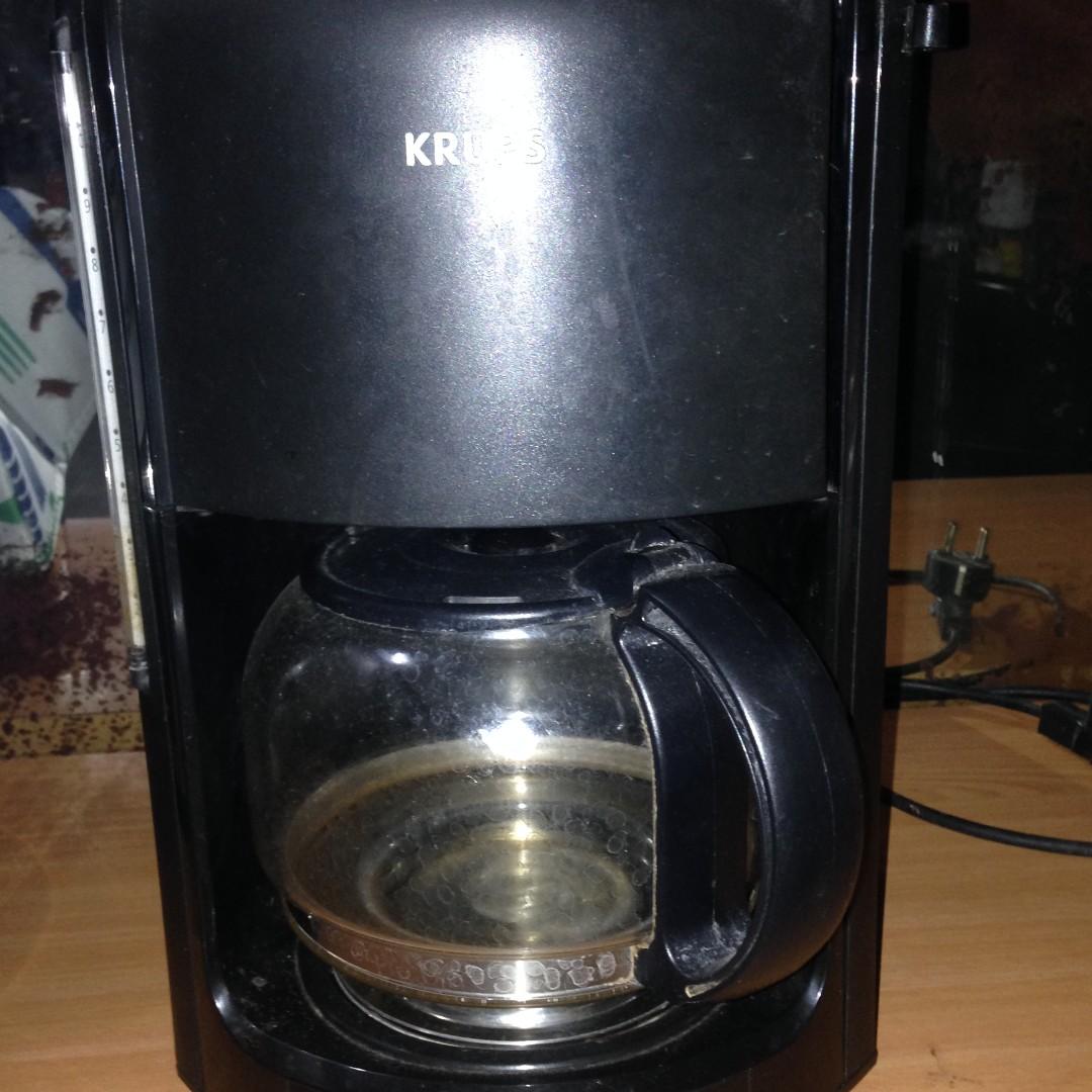 Krups coffee maker (Category: Coffee Machines & Makers) located in Manila. Submitted by tinseyra (Listing ID 226058221, Image 2). Description: Slightly use krups coffee maker 4-5cups of coffee. .