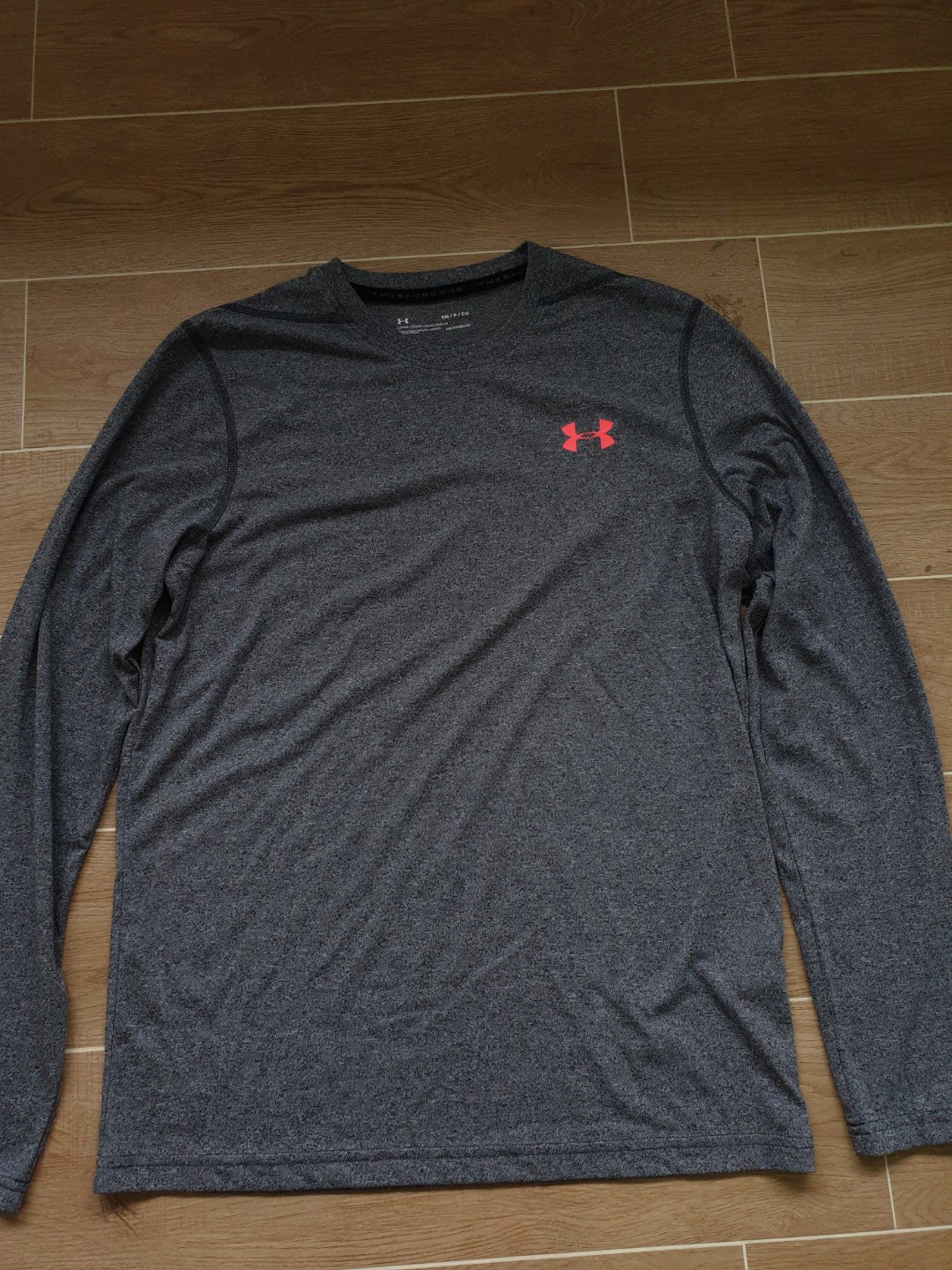 under armour loose fit long sleeve shirts