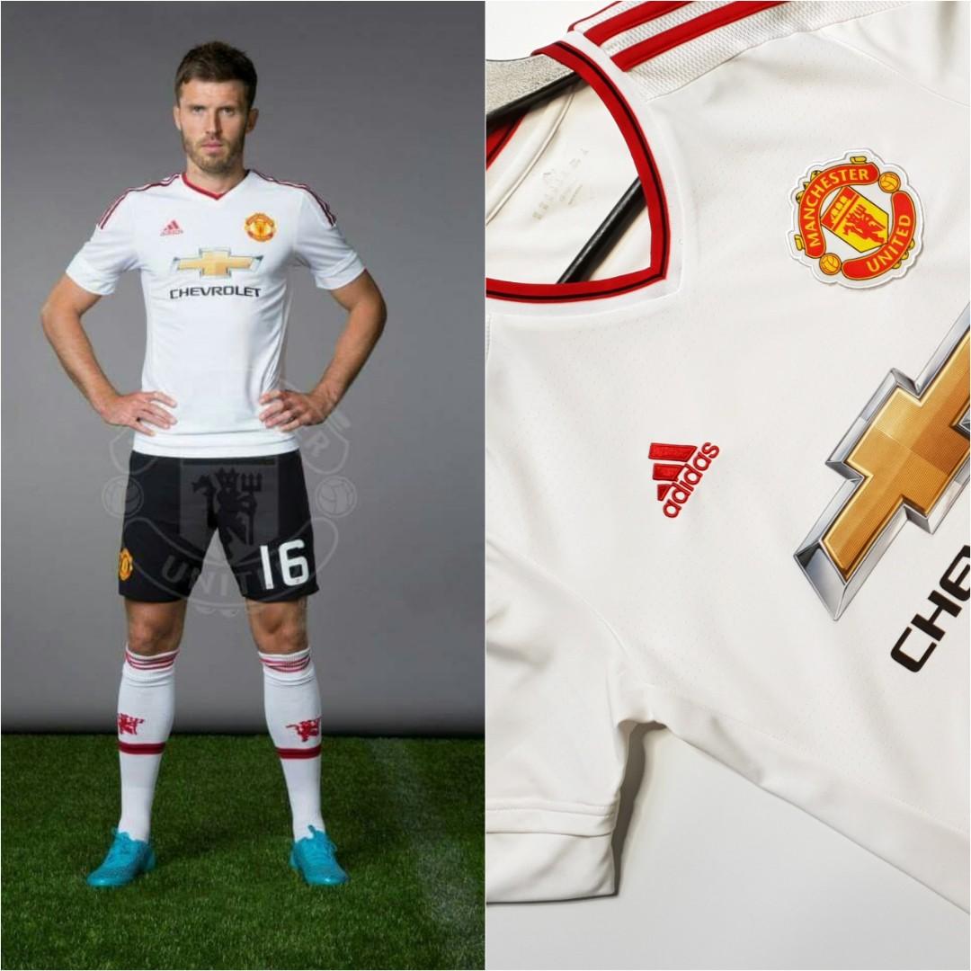 manchester united first jersey