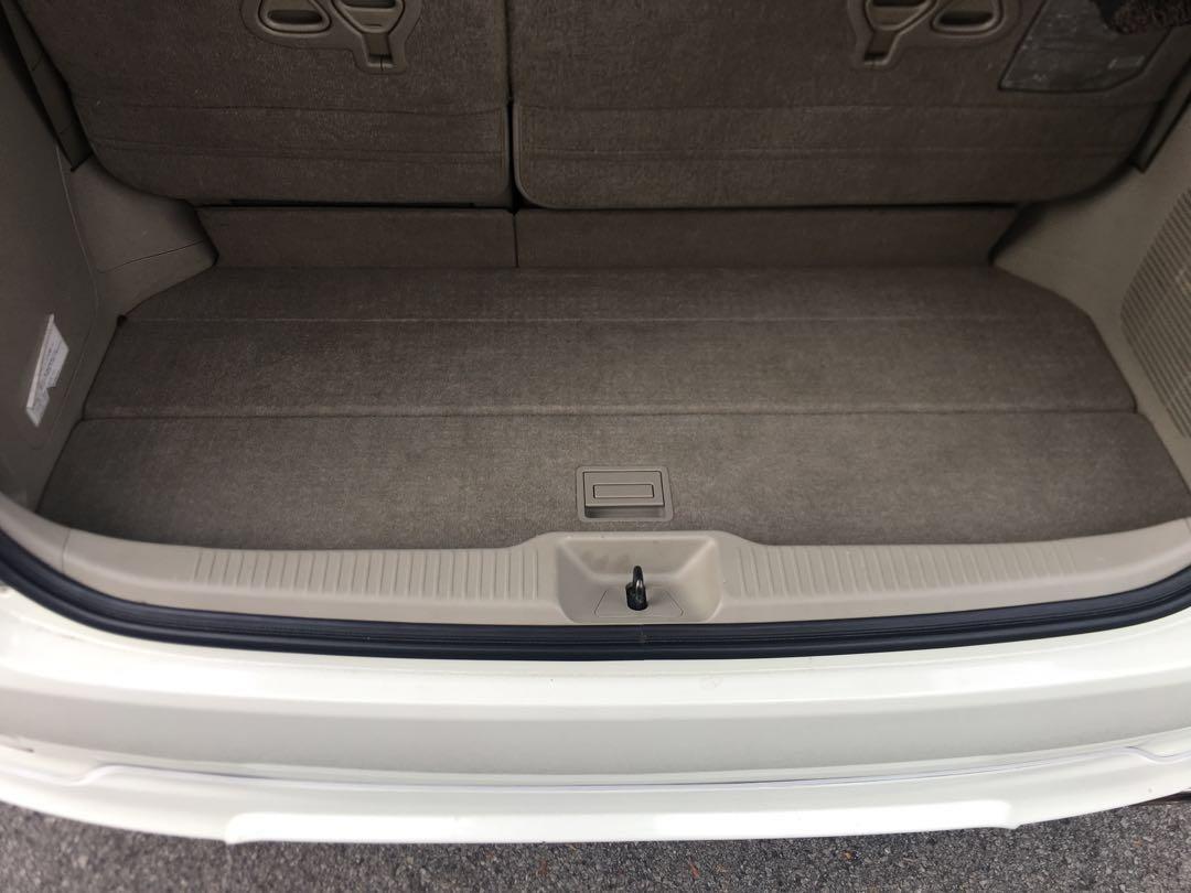Toyota estima boot deals cover