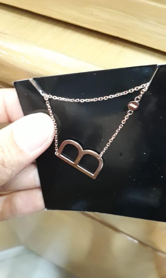 Ubs Carendelano Necklace Kalung Emas 18 Karat Mudikhemat Fesyen Wanita Perhiasan Di Carousell