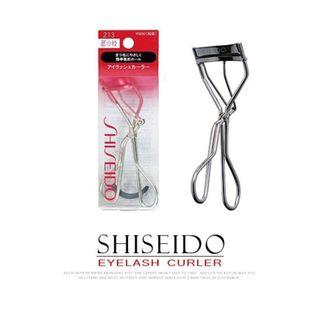 Shiseido Eyelash Curler #213 with extra pad (Made in Japan)