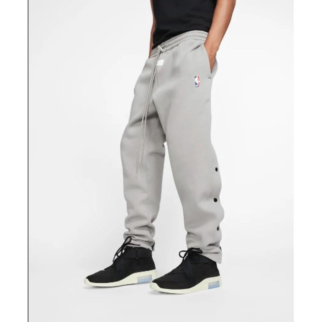 Nike Tech Men's Lined Woven Trousers. Nike CA