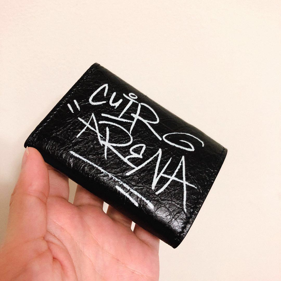 Balenciaga discount wallet graffiti