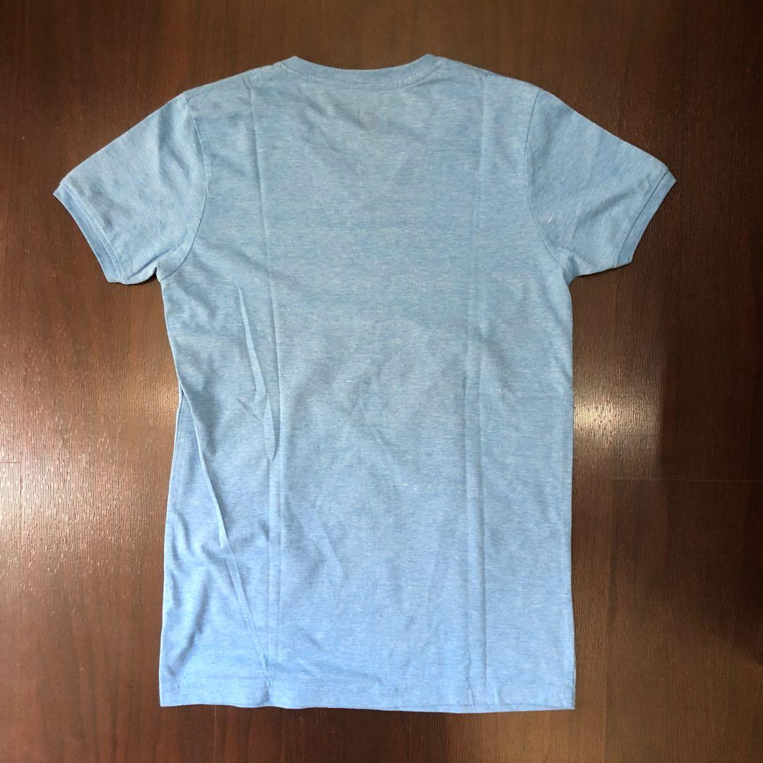 Bench Blue V-neck Shirt (Category: Tshirts & Polo Shirts ) located in Marikina City. Submitted by lienonerom (Listing ID 226232240, Image 3). Description: Condition: 8.5/10 Issues: minor signs of wear Preferred meetups: Marikina, Cubao, and Sta. Lucia areas.