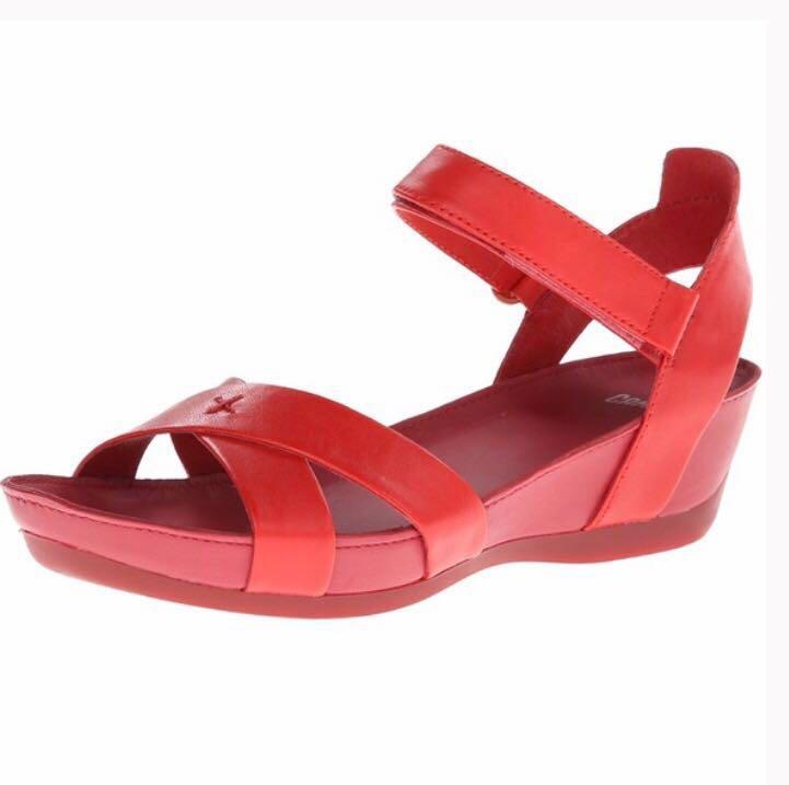 camper red sandals
