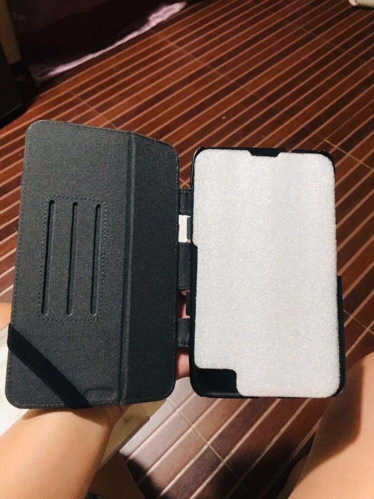 Case logic tablet case (Category: Laptop Bags & Sleeves) located in Quezon City. Submitted by mtumibay (Listing ID 226160225, Image 2). Description: Get it for your tablet!.