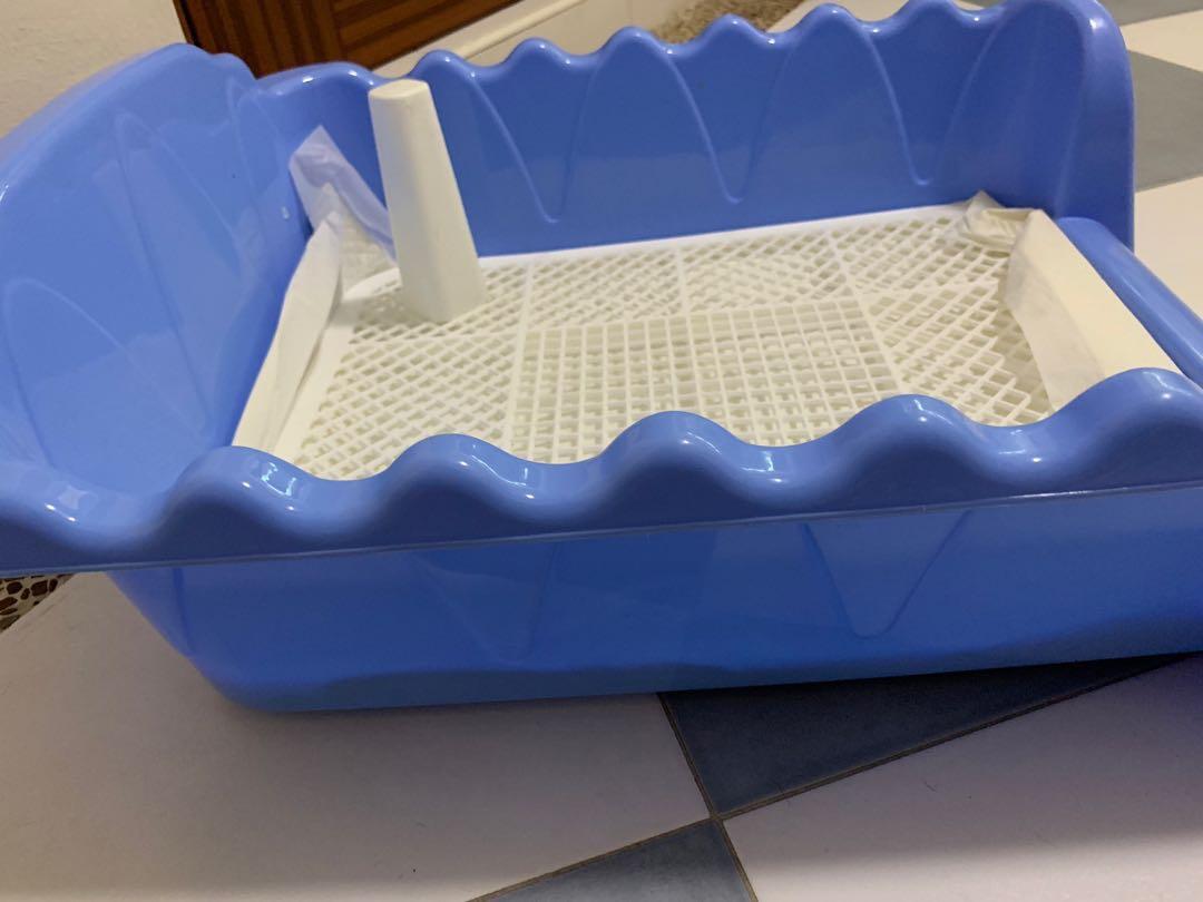 Dog pee tray with pole and walls, Pet Supplies, Homes & Other Pet